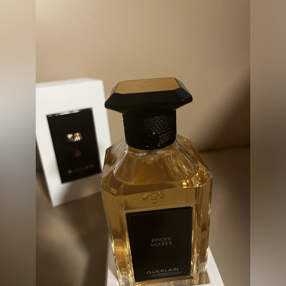 SOLD Guerlain L'ART & LA MATIÈRE
ÉPICES VOLÉES - EAU DE PARFUM - Picture 3 of 11
